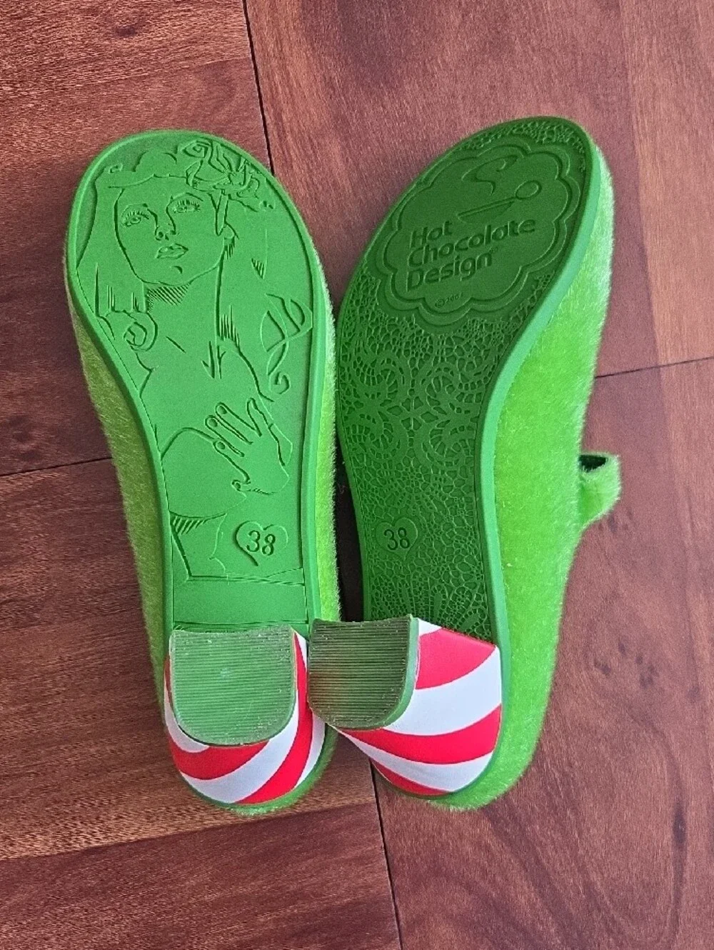 Hot Chocolate Design Grinch Green Fuzzy Mary Jane Heels - Women's Sz 38/8